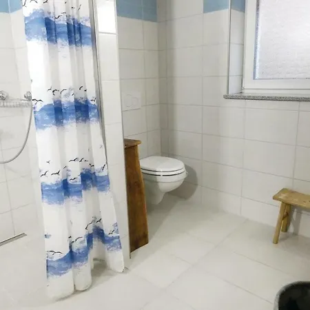 Apartman Three-bedroom In Zeulenroda-triebes